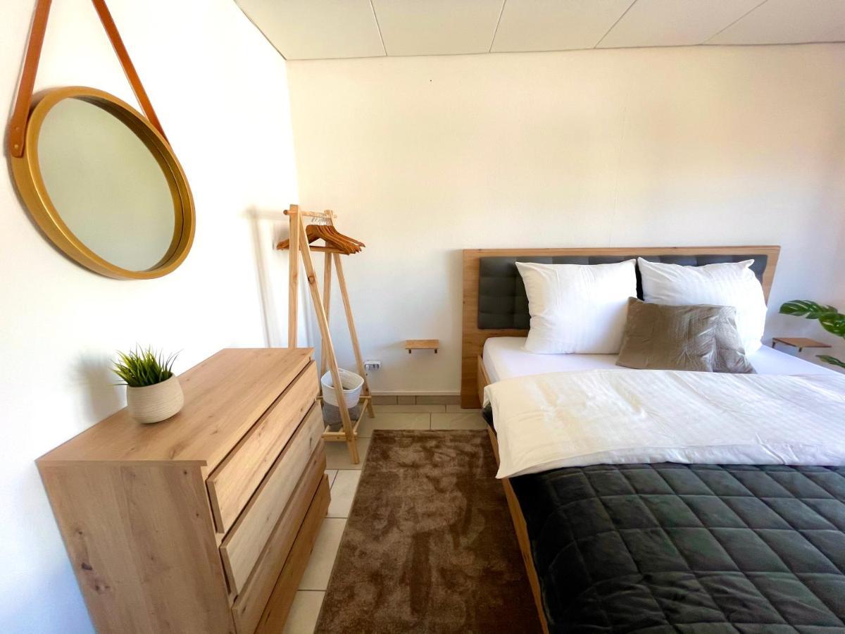 Gemuetliche Ferienwohnung Mit Kostenfreiem Pool Höchenschwand Esterno foto