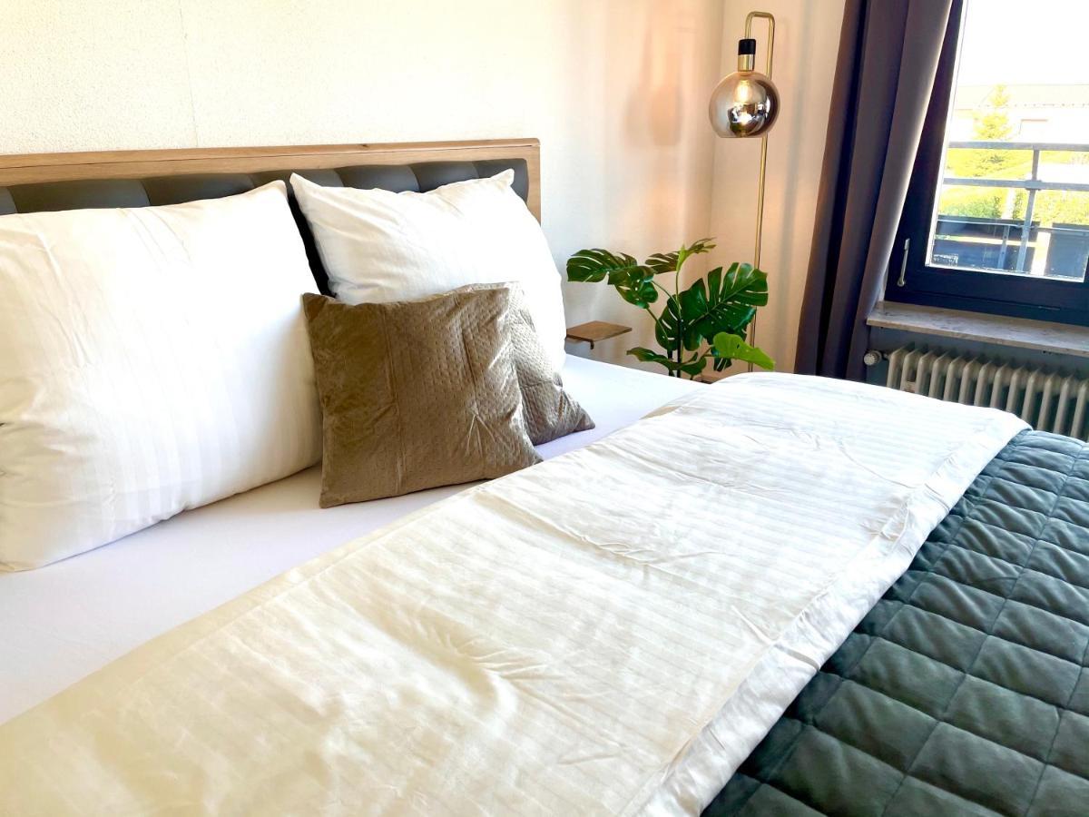 Gemuetliche Ferienwohnung Mit Kostenfreiem Pool Höchenschwand Esterno foto