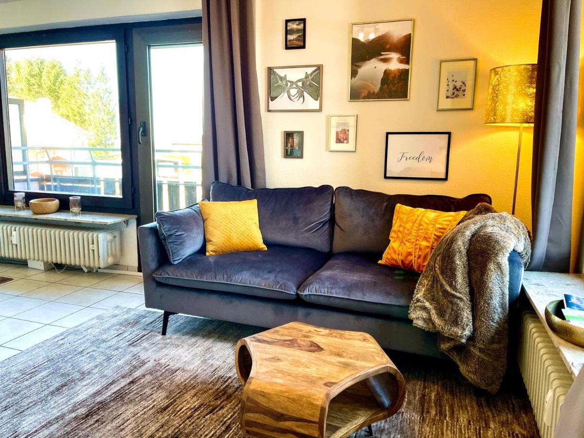 Gemuetliche Ferienwohnung Mit Kostenfreiem Pool Höchenschwand Esterno foto