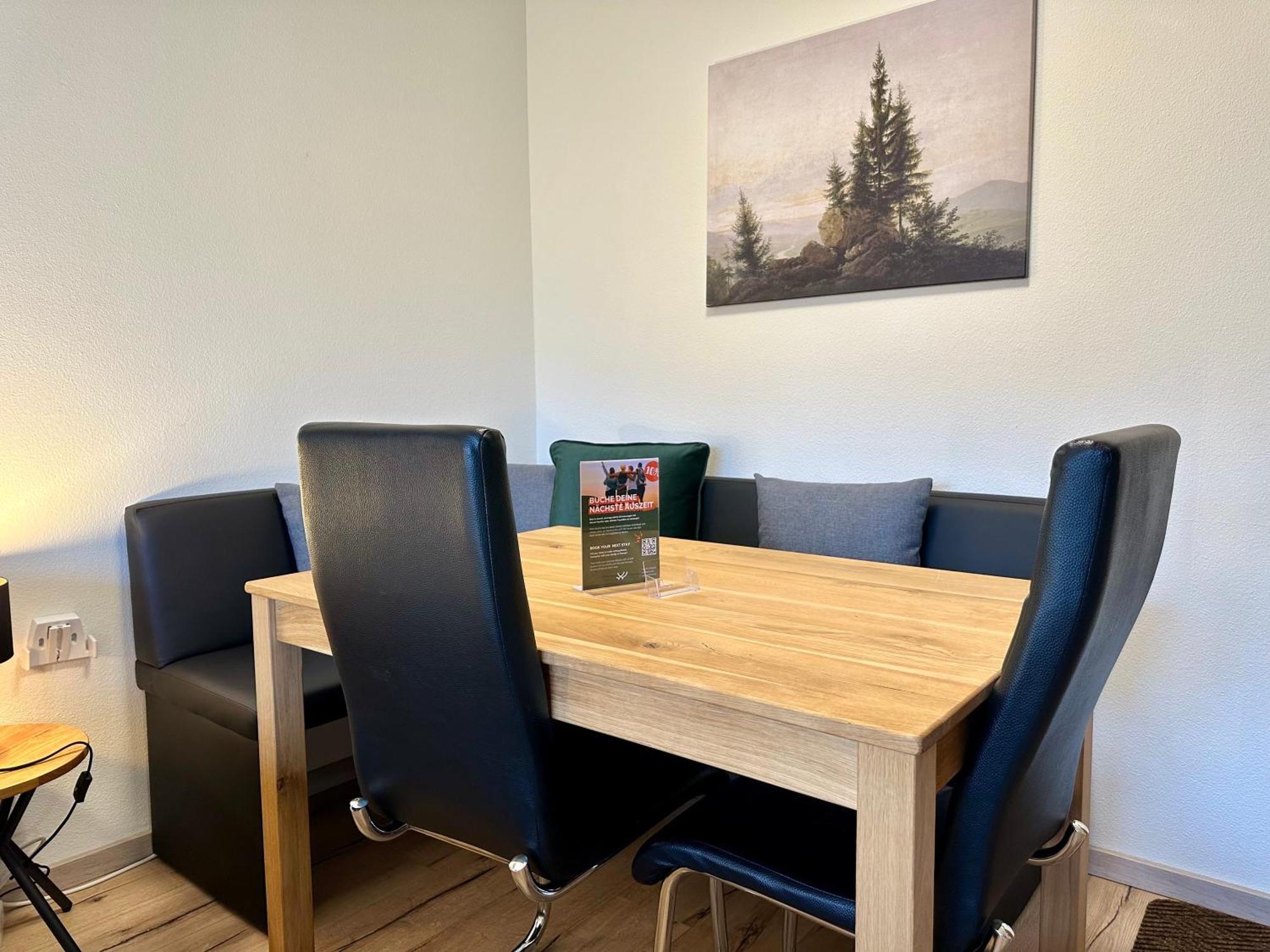 Gemuetliche Ferienwohnung Mit Kostenfreiem Pool Höchenschwand Esterno foto